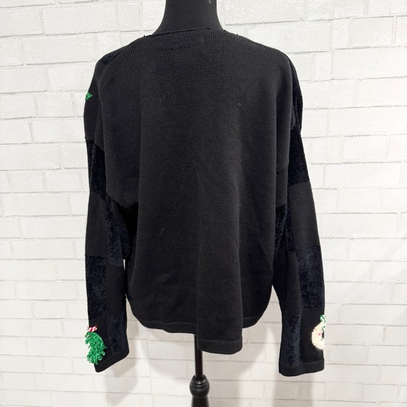 Vintage Just B Black Checkered Cardigan w/ Christmas Tree & Wreath Appliqués XL - Picture 4 of 16